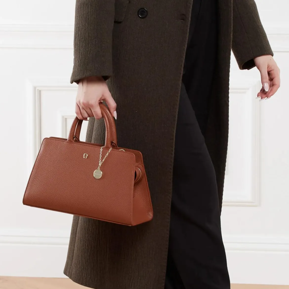 AIGNER Cybill Cognac Brown Satchel