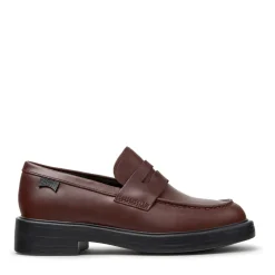 Camper Bei Dean, einem zeitlosen Unisex-Stil, trifft Trad burgund Bootsschuhe