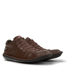 Camper Eine Camper-Ikone, die sich mit jeder Saison weite mittel-braun Low-Top-Sneaker