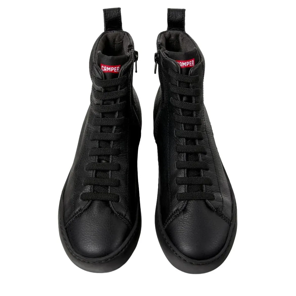 Camper Peu Touring ist eine sportliche und zeitgenössisch schwarz High-Top-Sneaker
