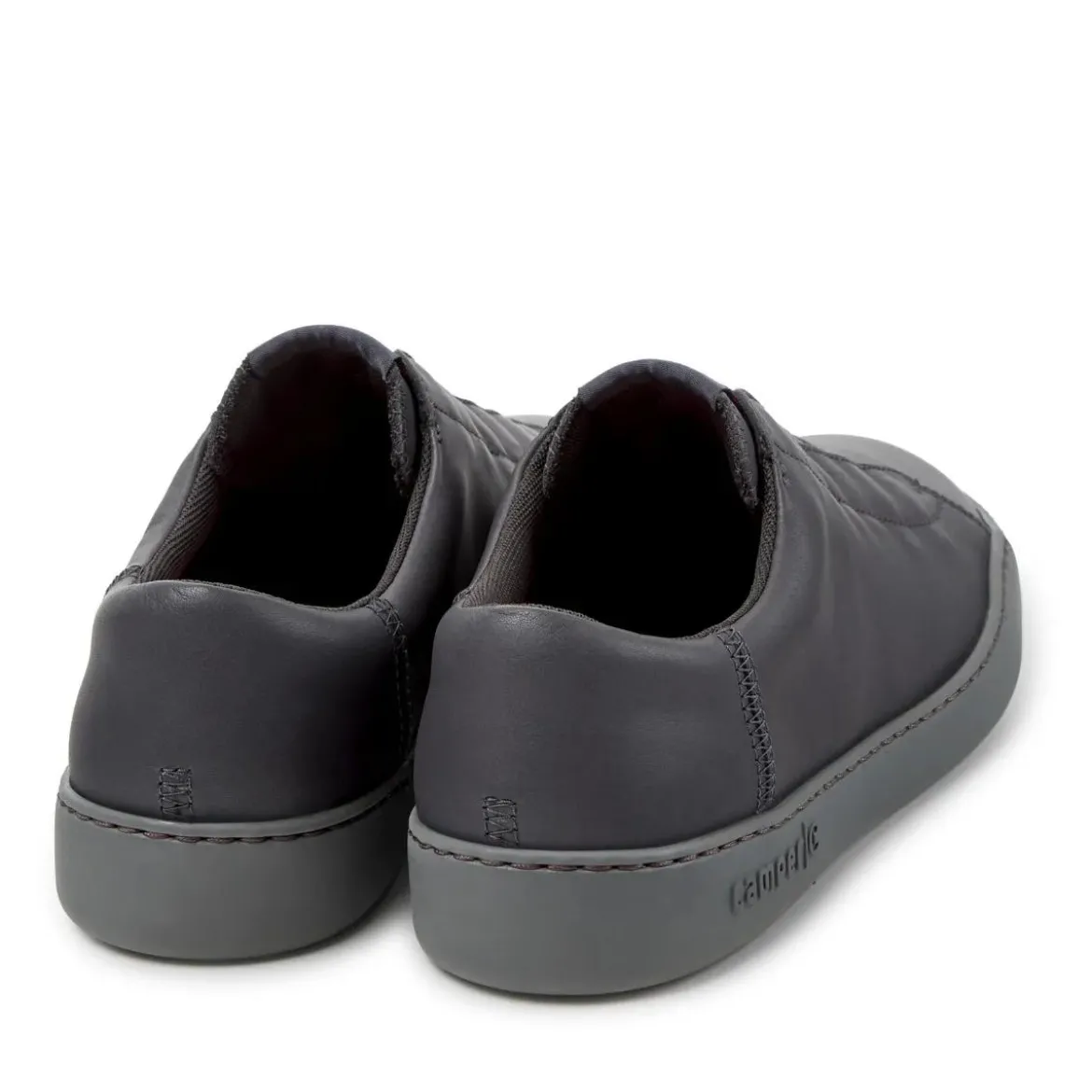 Camper Peu Touring ist eine sportliche und zeitgenössisch mittel-grau Low-Top-Sneaker