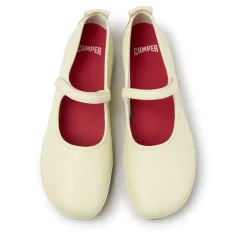 Camper Unser Right ist seit 2005 ein Alltagsheld, der Fle hellbeige Ballerinas