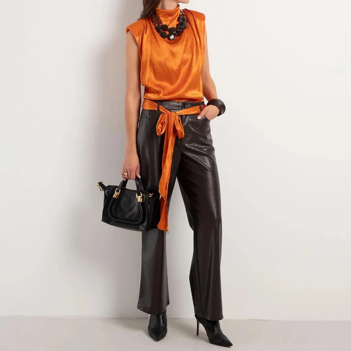 Chloé Paraty 24 Black Satchel