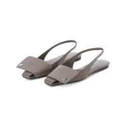Courrèges Sling Backs aus Leder braun Schnürschuhe