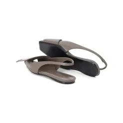 Courrèges Sling Backs aus Leder braun Schnürschuhe