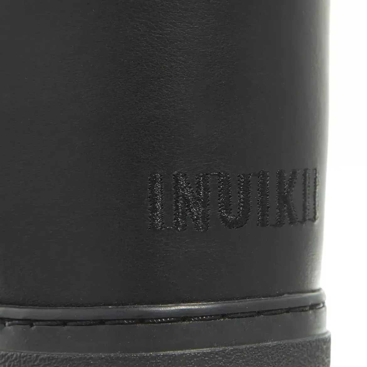INUIKII Classic Wedge Black Winterboots