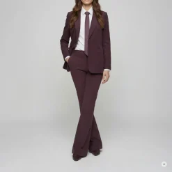 Marc Aurel Dieser Blazer mit aufgesetzten Taschen aus softemlila Blazer