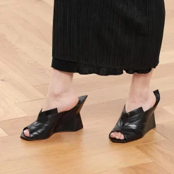 Missoni M05 Favignana Nappa Black Mules