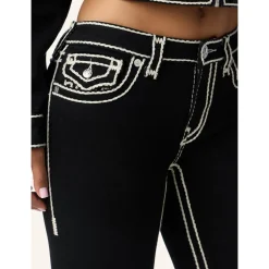 True Religion - Bootcut- Mid Rise- Ausgestelltes Bein- Superschwarz Bootcut-Jeans