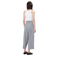 True Religion - Engwerdenes, verkürztes Bein- Bund- und Bügelfa grau Hose