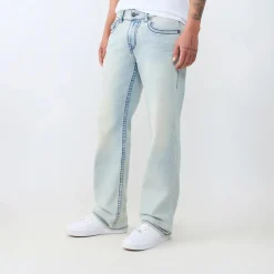 True Religion - Modell: Billy- Bootcut- Bequeme Passform- Mar hell-blau Jeans