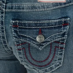 True Religion - Modell: Joey- Ausgestelltes Bein- Drehbein- F blau Ausgestellte Jeans