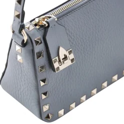 Valentino Garavani Schultertasche aus genarbtem Kalbsleder blau Crossbody Bag