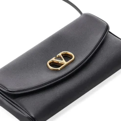 Valentino Garavani Schultertasche aus Nappaleder schwarz Crossbody Bag