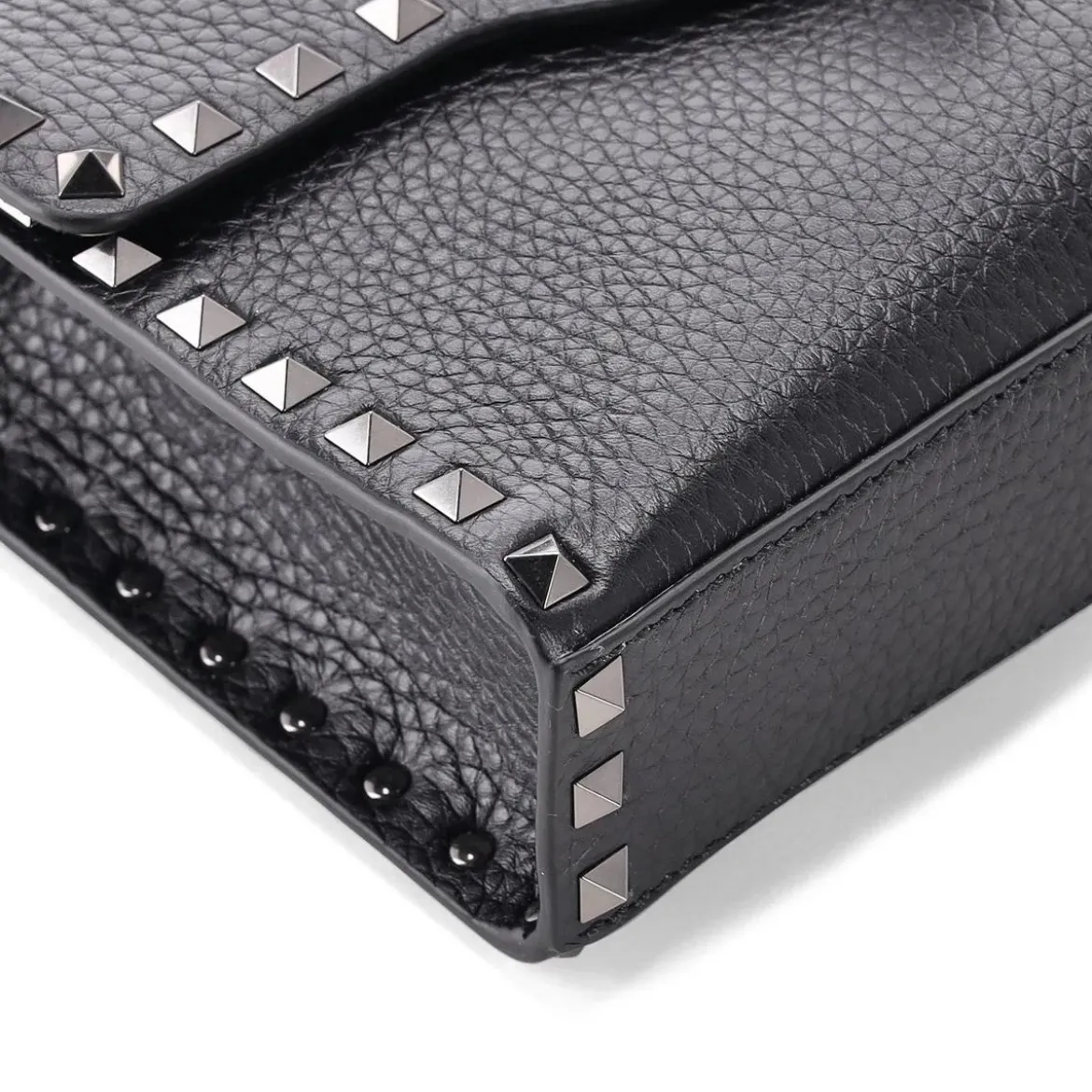 Valentino Garavani Tasche aus Leder schwarz Crossbody Bag