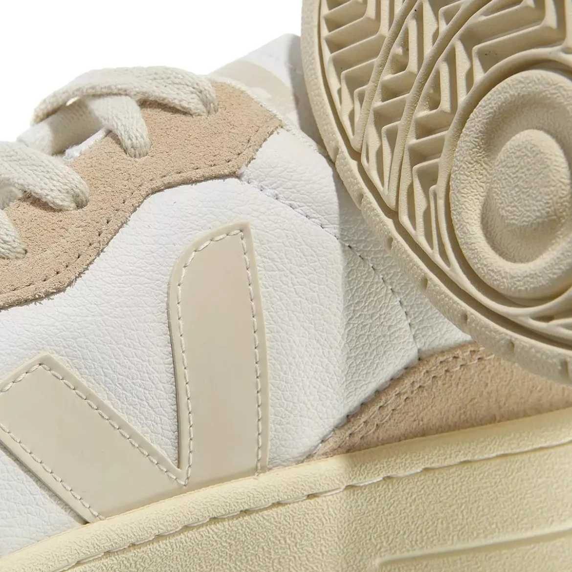 Veja V-90 Extra White/Pierre Low-Top-Sneaker
